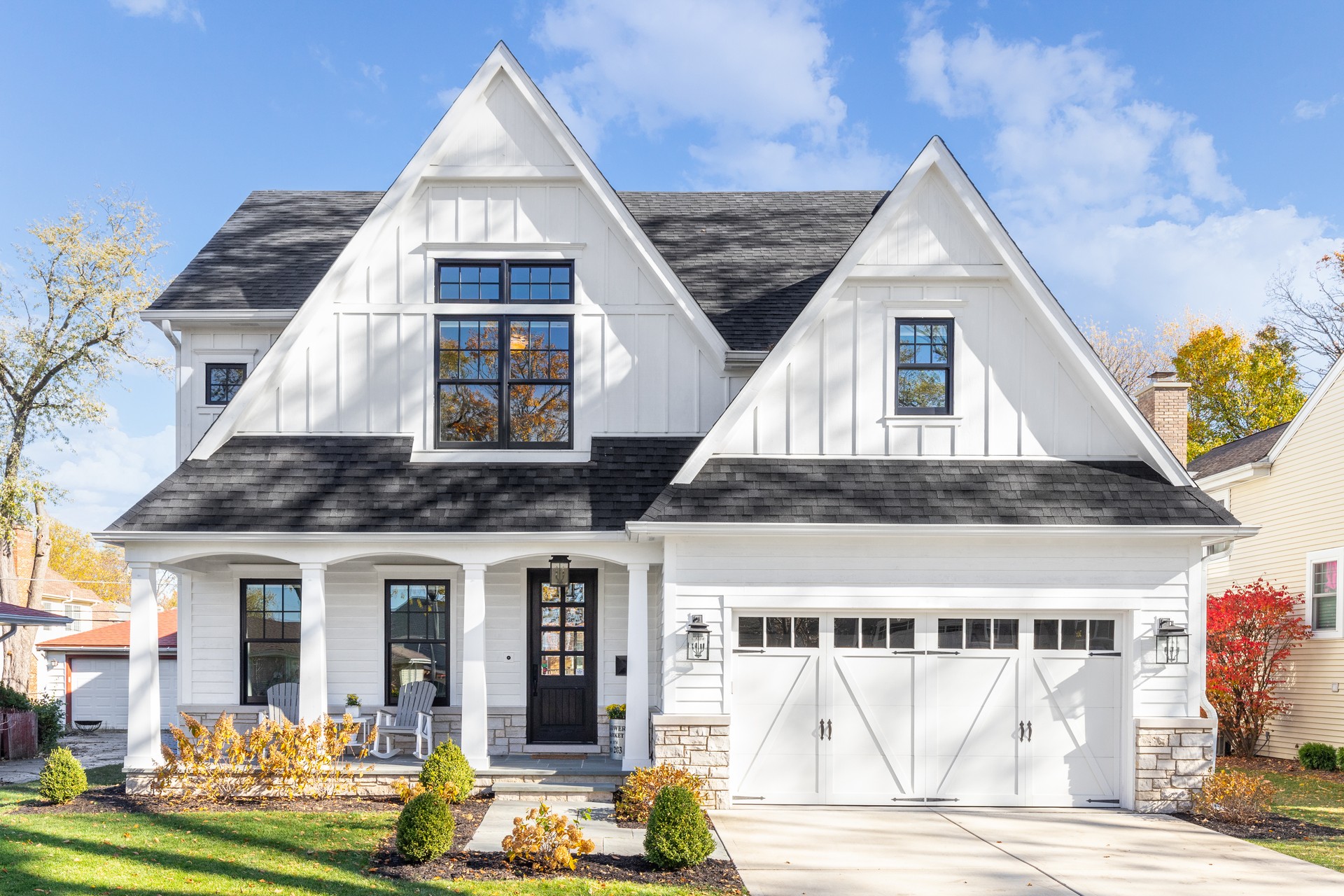 A white modern farmhouse.